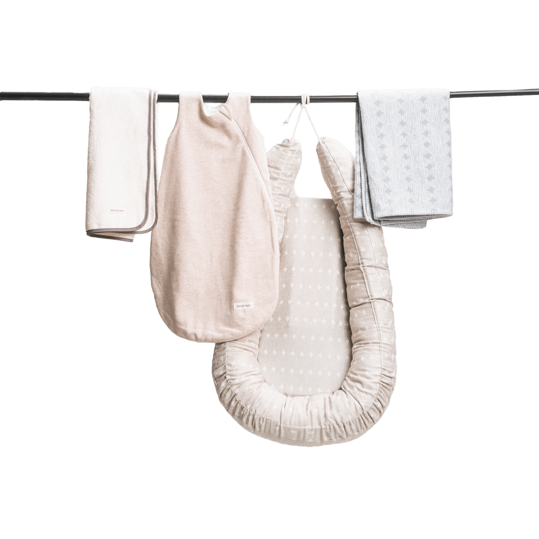 Kinderbetten aus Zirbenholz, Bio Matratzen und Schlafzubehör